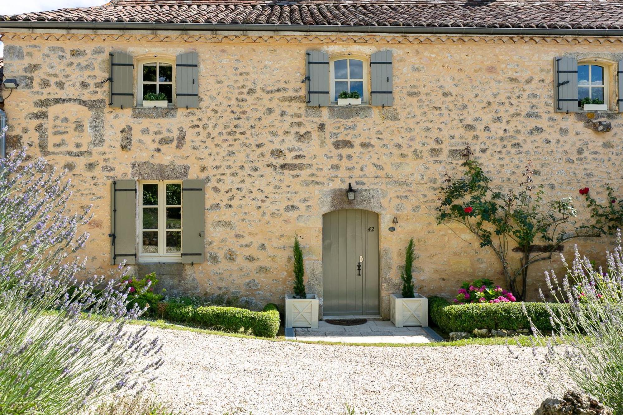 La Maison Louverie Pontours Exteriör bild
