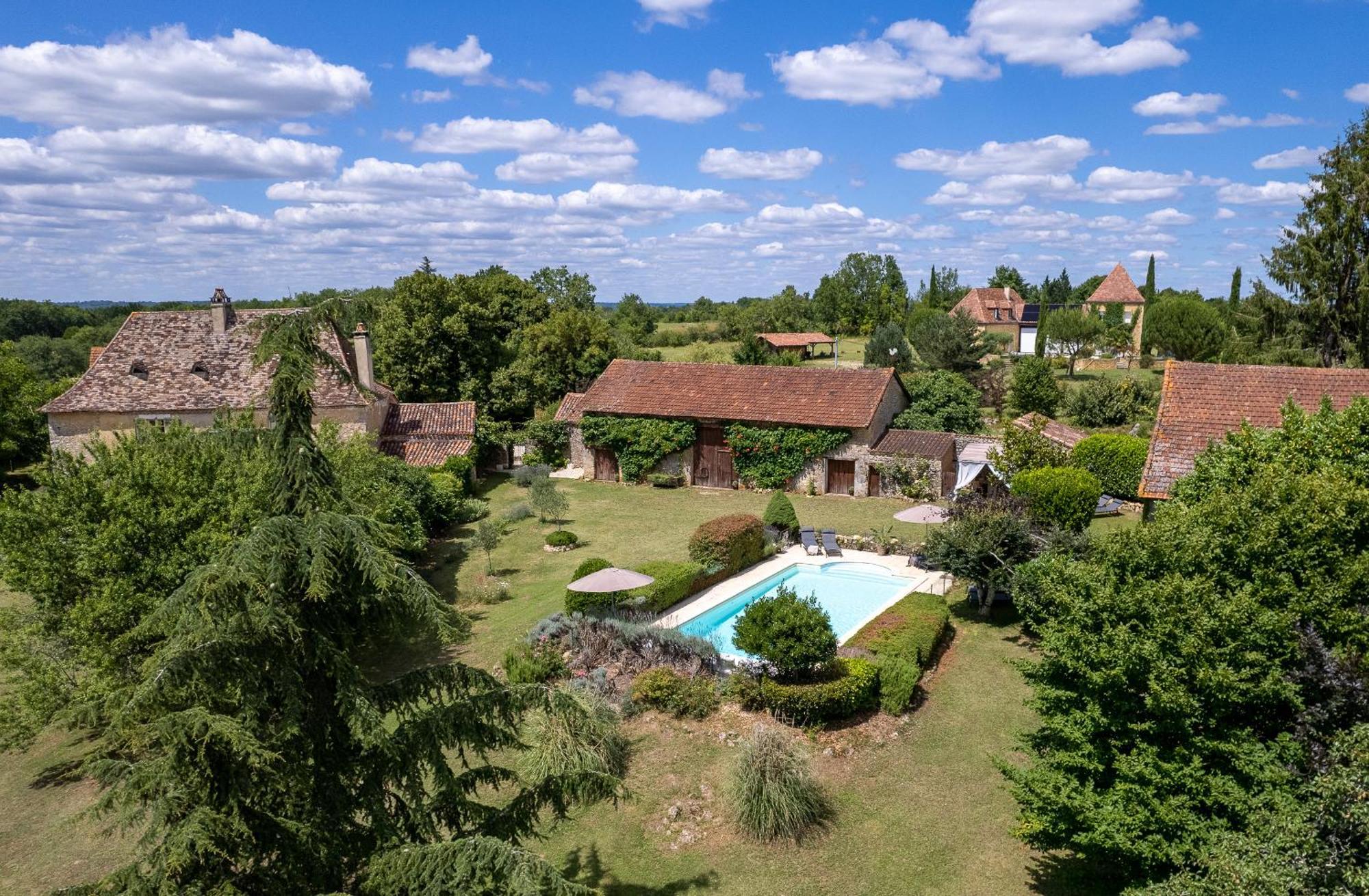 La Maison Louverie Pontours Exteriör bild