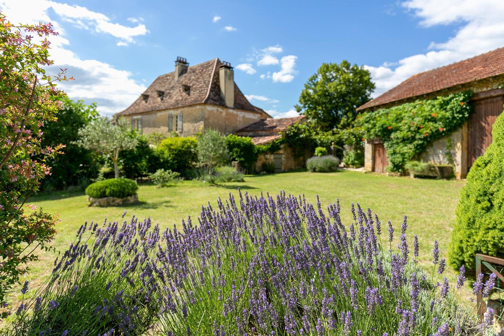 La Maison Louverie Pontours Exteriör bild